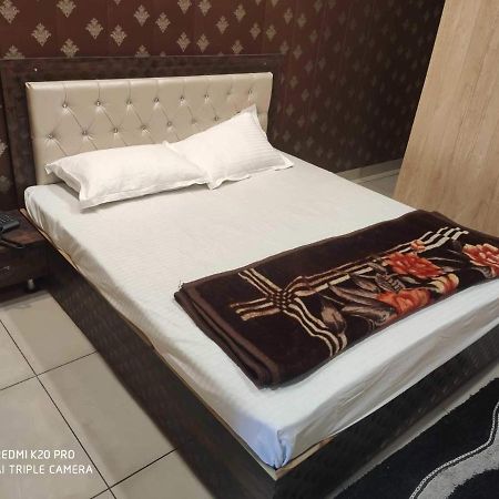 Hotel 7 Deep Ludhiana Eksteriør bilde